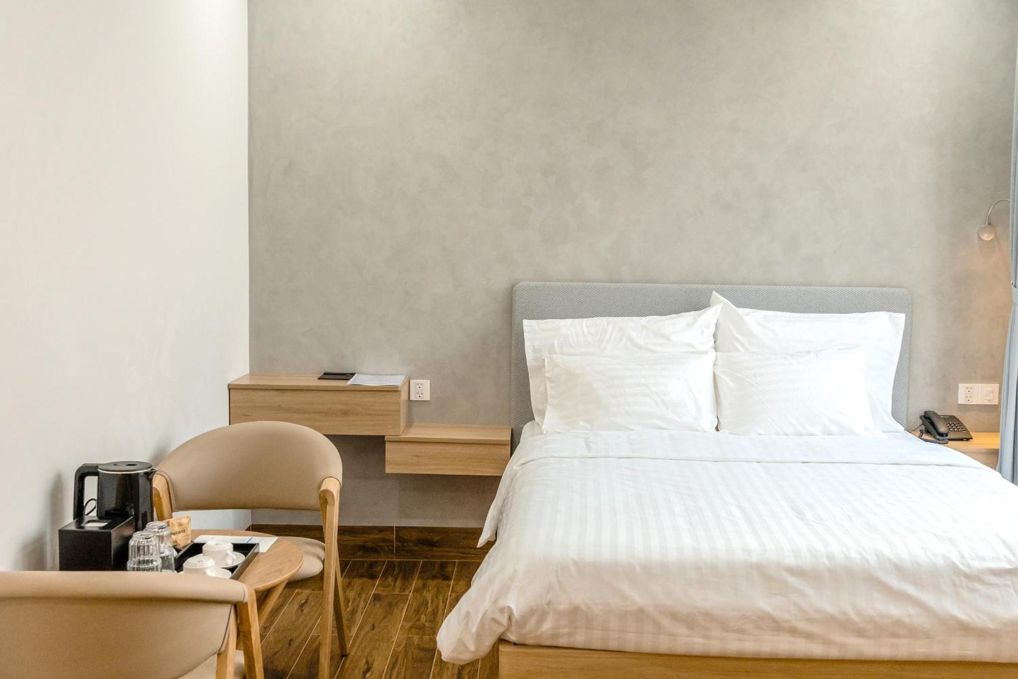 Diora Hotel Pleiku By Hos Eksteriør billede