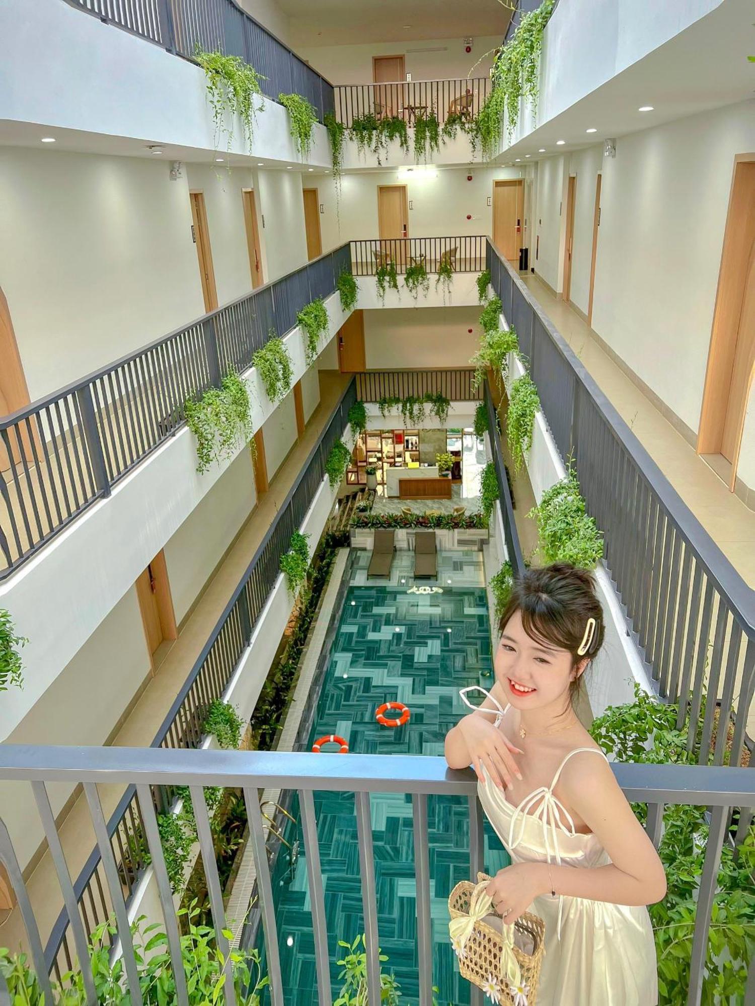 Diora Hotel Pleiku By Hos Eksteriør billede