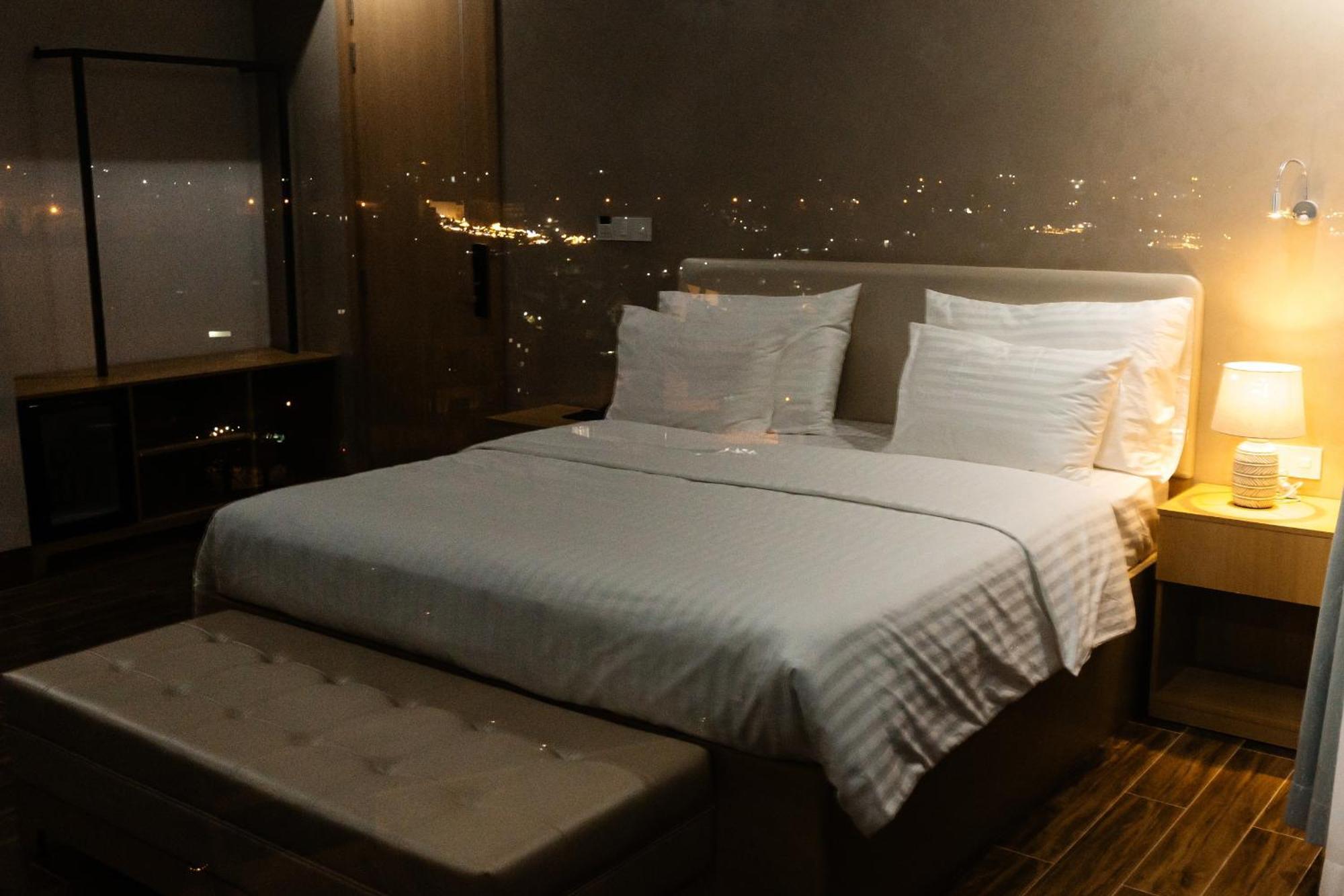 Diora Hotel Pleiku By Hos Eksteriør billede
