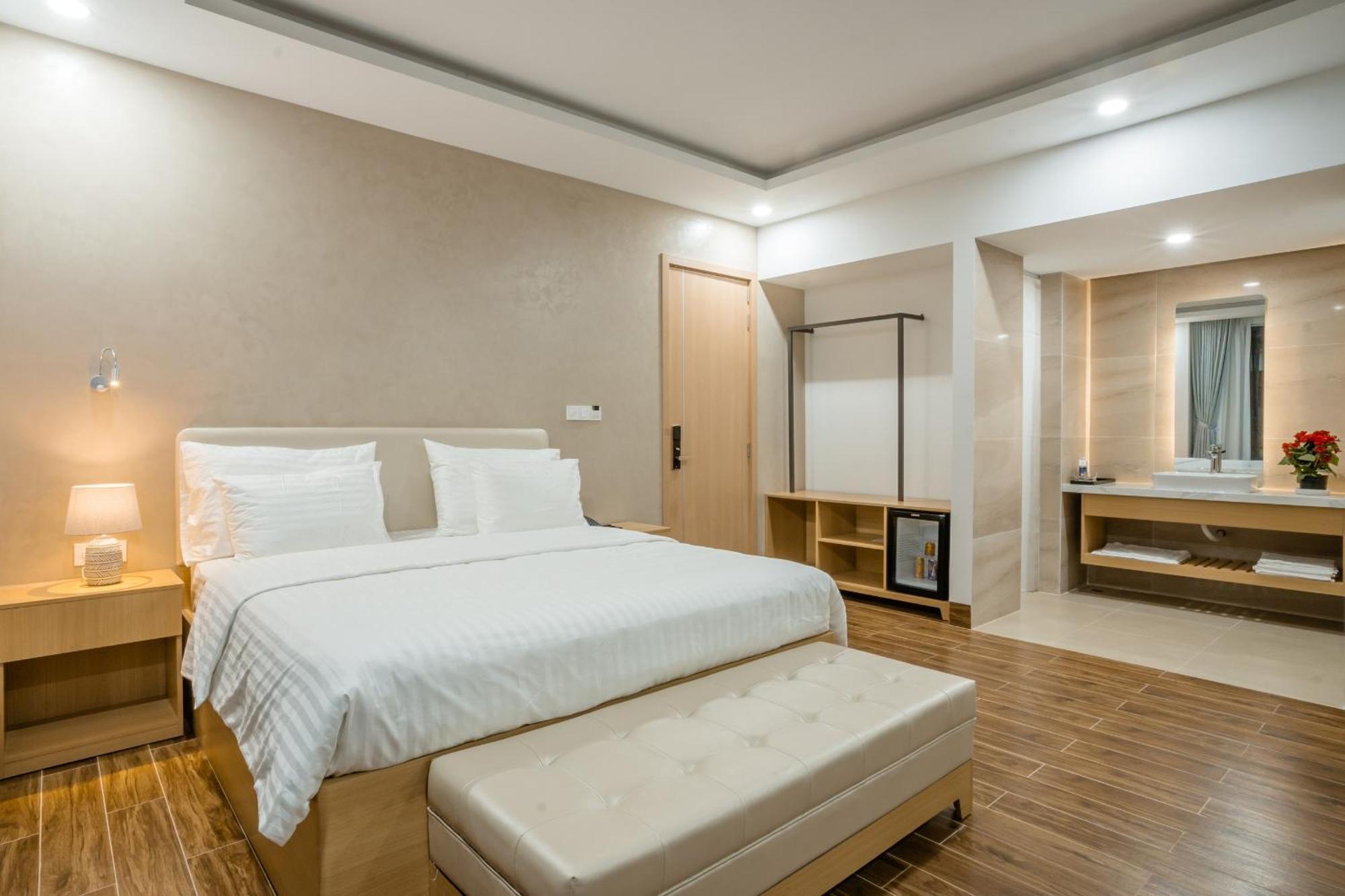 Diora Hotel Pleiku By Hos Eksteriør billede