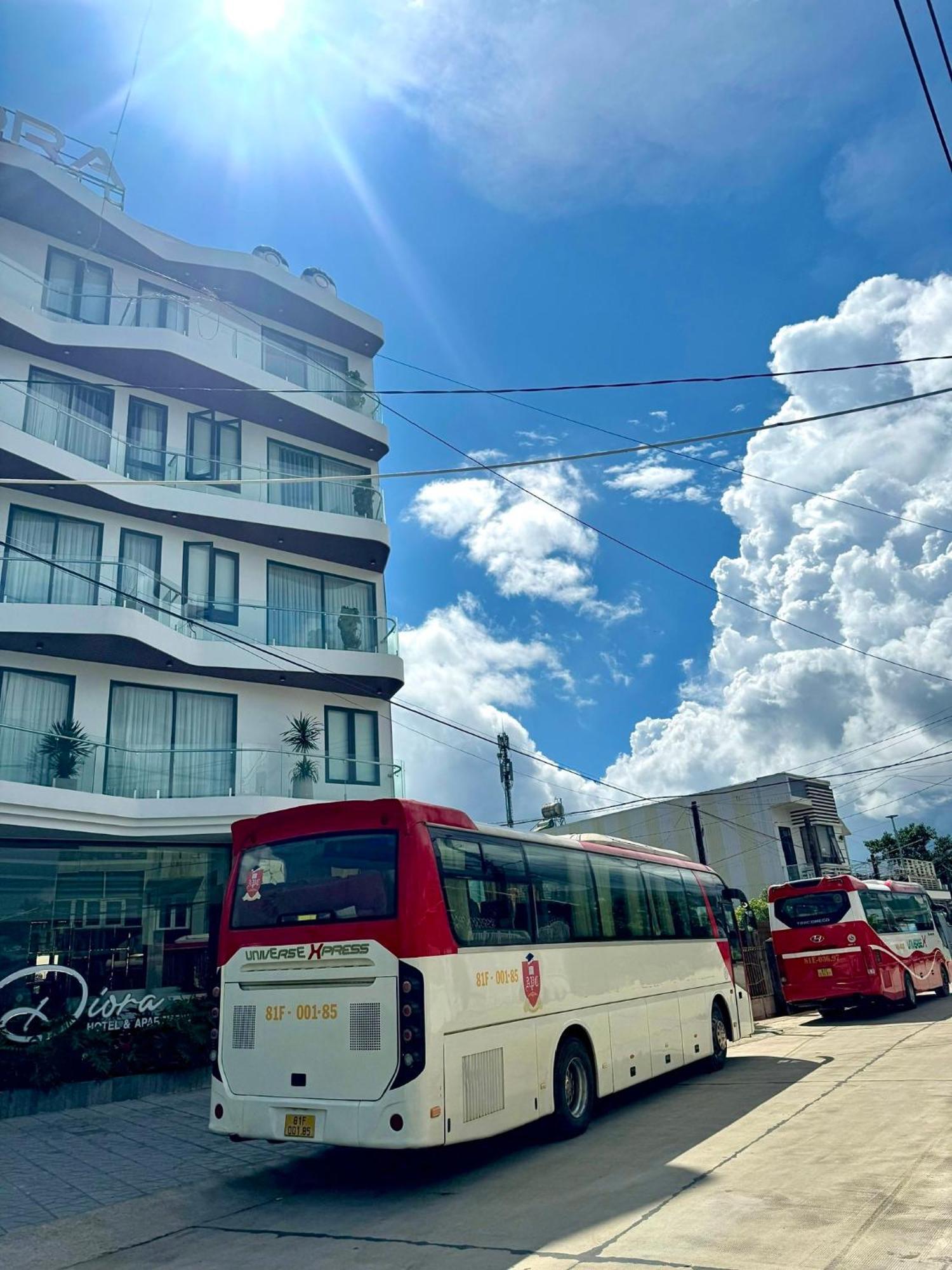 Diora Hotel Pleiku By Hos Eksteriør billede
